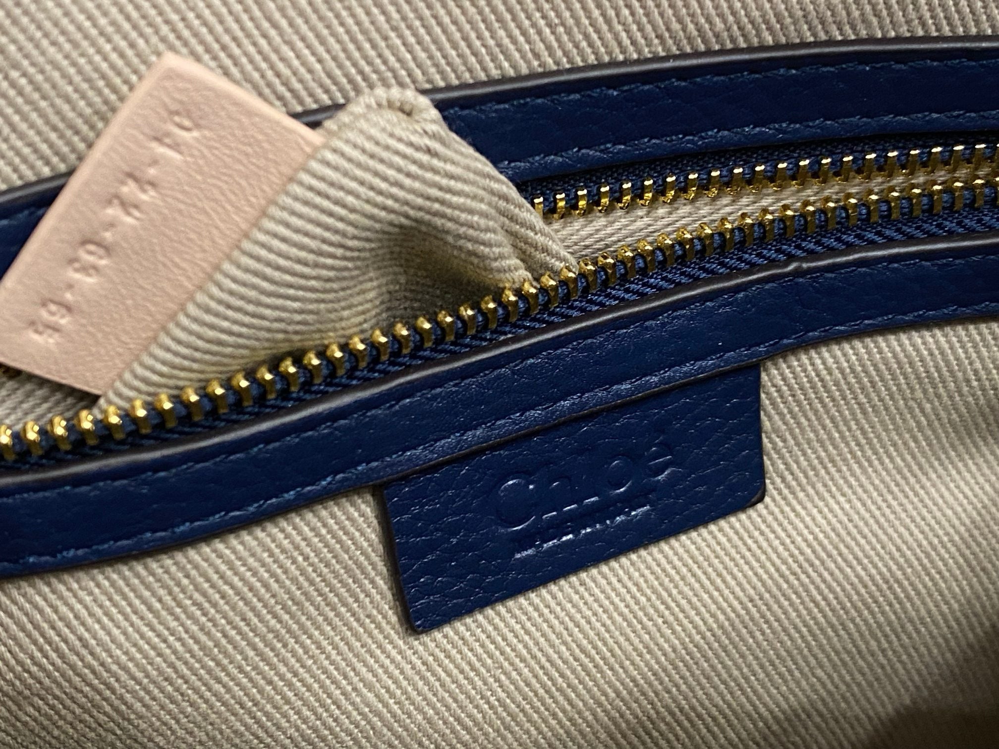 Marcie Bag In Grained Leather Cashmere Dark Blue