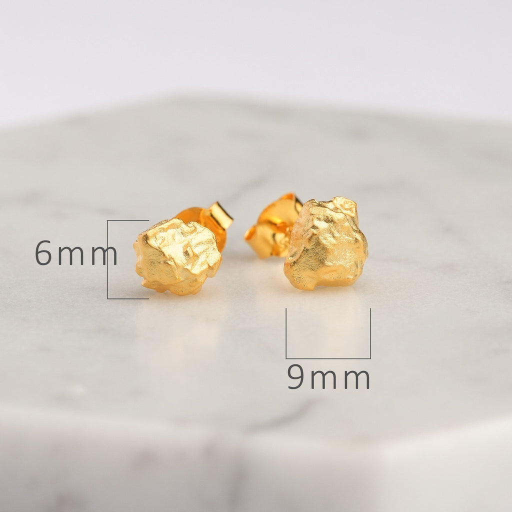 STONE EARRINGS
