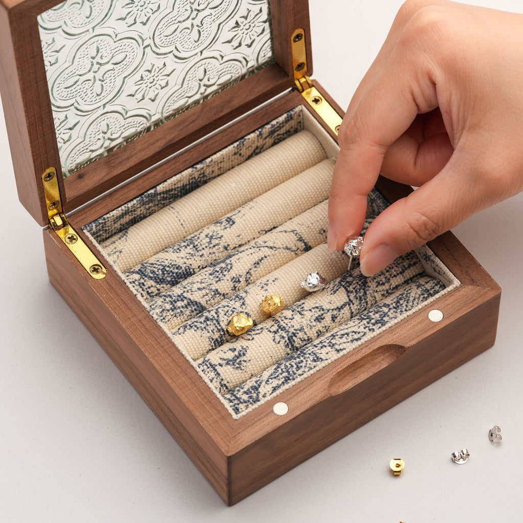 STONE EARRINGS