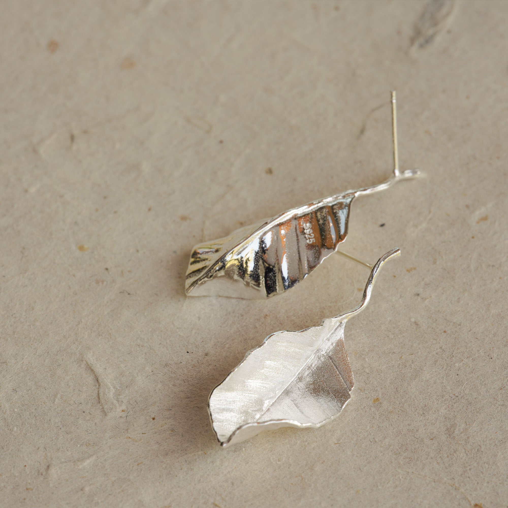 LEAF DROP EARRINGS