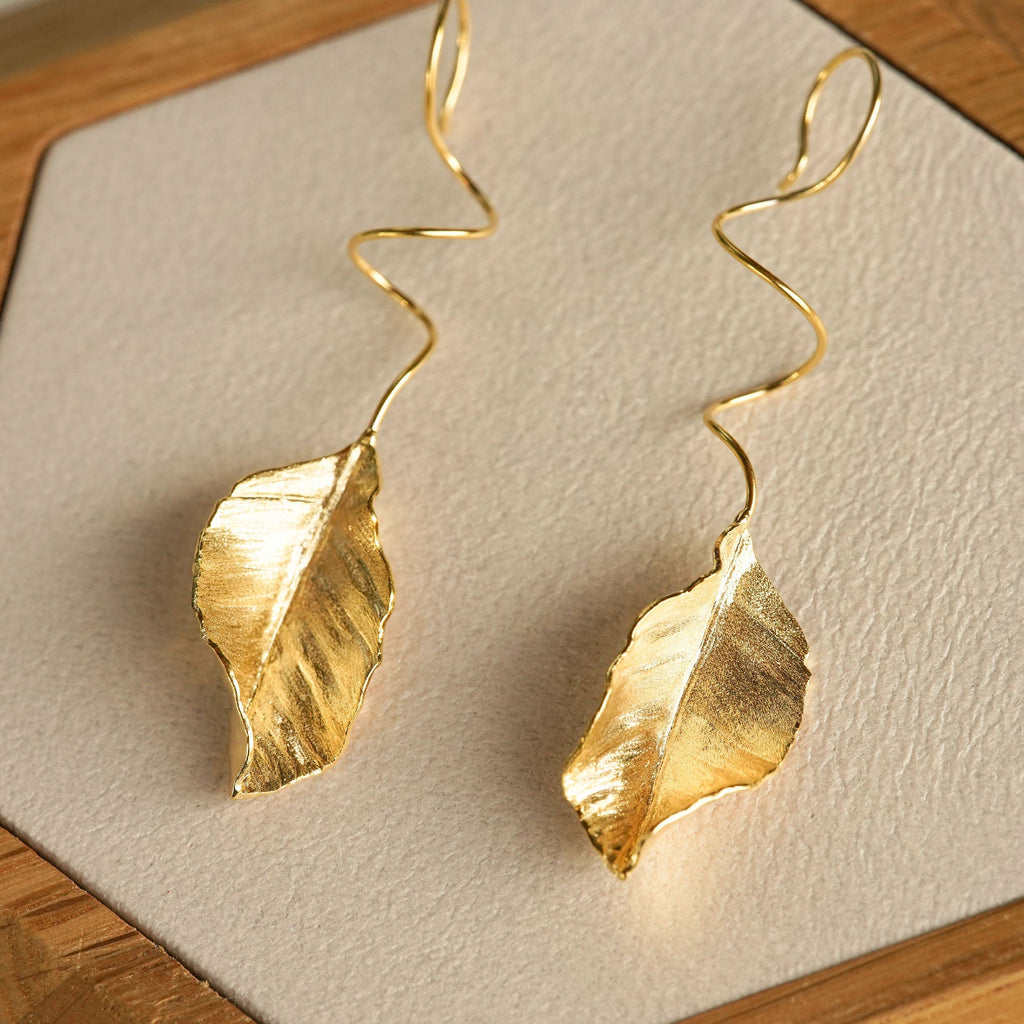 LEAF ANGLE EARRINGS