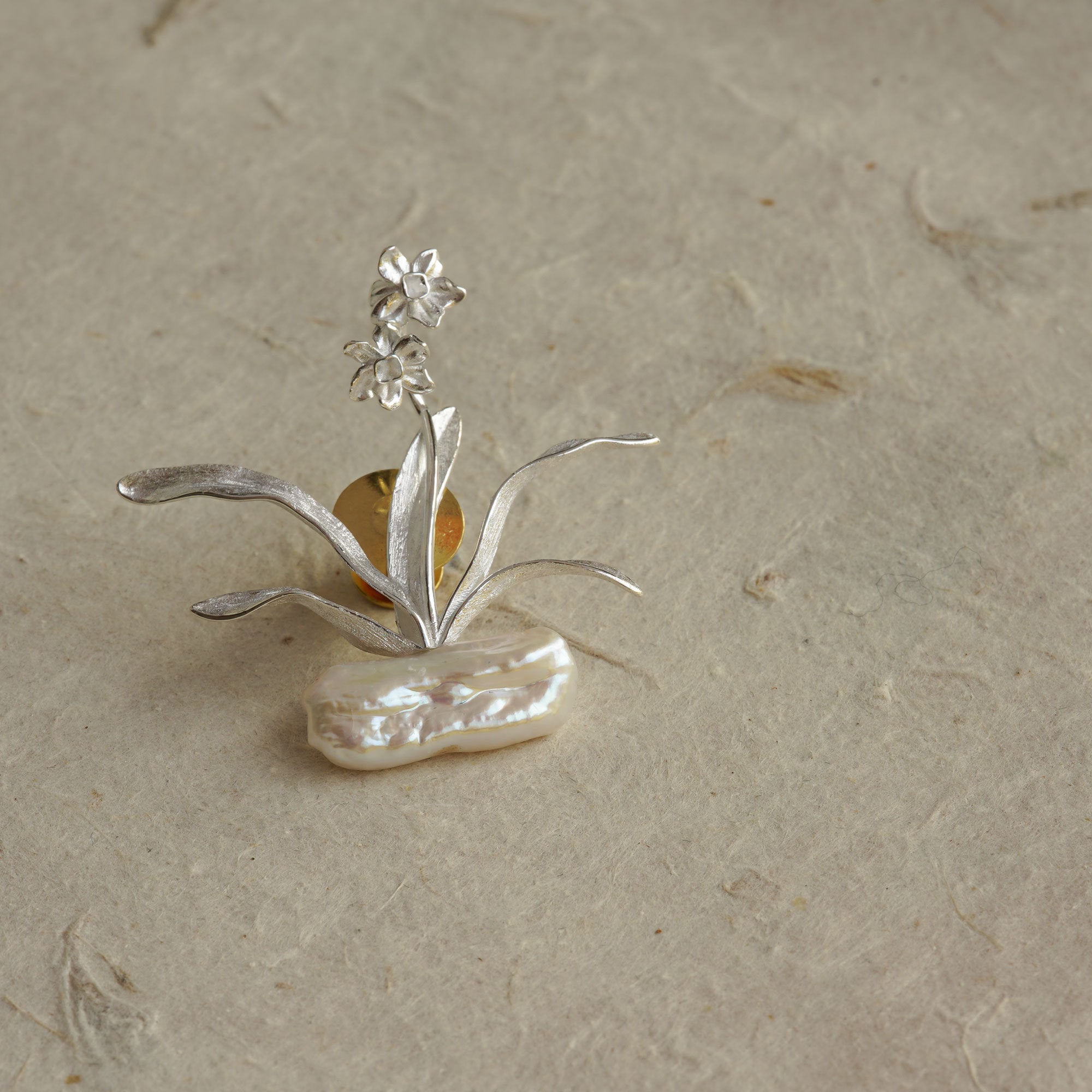 DAFFODILS BROOCH