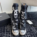 HIGH BOOTS IN BLACK CANVAS